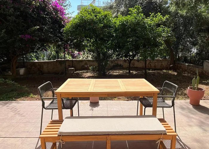 Vouliagmeni 2Bed Garden Flat