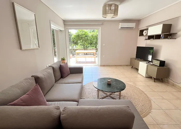 Vouliagmeni 2Bed Garden Flat